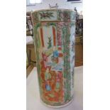 An oriental cylinder vase, height 10.5ins x diameter 4.75ins.