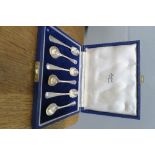 A set of six hallmarked silver coffee spoons, cased, weight 1oz