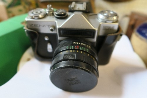 A pair of Voigtlender & Sohn binoculars, and a Zenit camera - Image 3 of 3