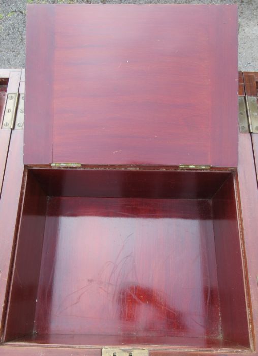 An Edwardian mahogany writing desk, the top fitted with a pair of hinged flaps, opening to reveal - Image 3 of 5