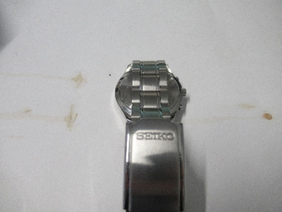 Seiko, chronograph stainless steel gentleman's wristwatch, with date aperture, on a metal strap, the - Image 3 of 5