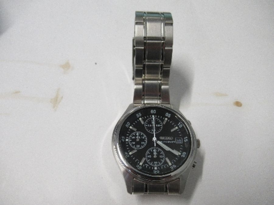 Seiko, chronograph stainless steel gentleman's wristwatch, with date aperture, on a metal strap, the - Image 2 of 5