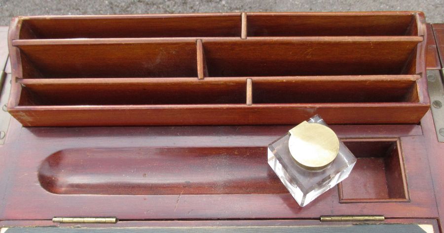 An Edwardian mahogany writing desk, the top fitted with a pair of hinged flaps, opening to reveal - Image 2 of 5