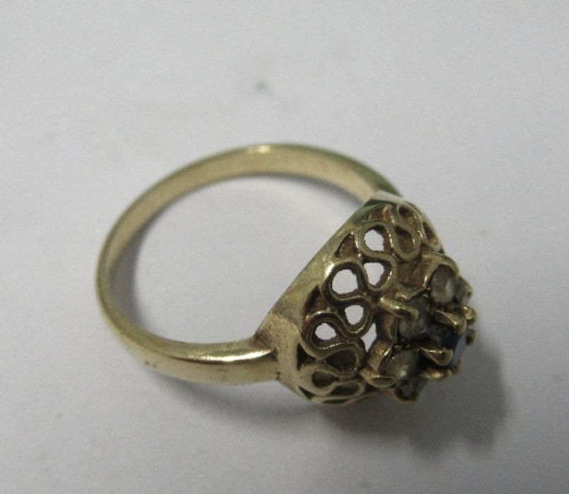 A synthetic stone set dress ring, stamped '9ct', finger size P, 2.8g gross - Image 2 of 4