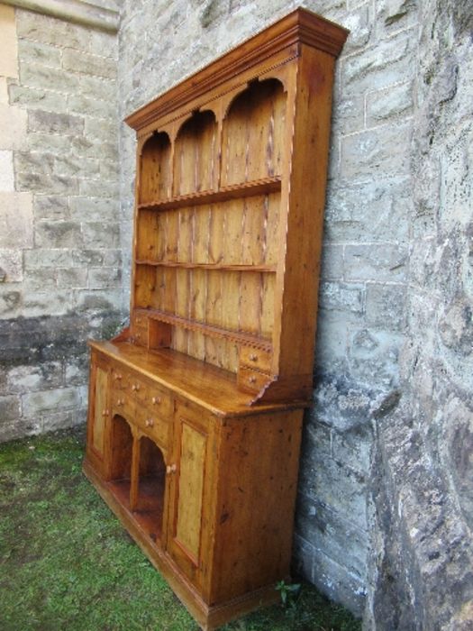 A pine dresser, with arcaded upper section, width 70ins x depth 16ins x height 84ins - Image 4 of 4