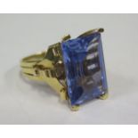 An 18ct Gold and Blue Stone Dress Ring, size O.5, 9.7g, stone 16x12mm