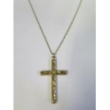 A 9ct Gold Cross Pendant on chain, 43cm, 1.4g