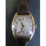 A 1930's 9ct Gold Gent's Wristwatch, movement no. 537789, case no. 289247, running