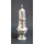 A Modern Silver Sugar Castor, Birmingham 1972, D&F, 18cm, 136g