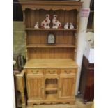 A Waxed Pine Dresser, 93.5(w)x36.5(d)x188.5(h)cm