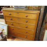 An Early 20th Century Oak Chest of Drawers, 118(w)x112(h)x52(d)cm