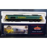 A Bachmann OO Gauge 32-726 Class 66 Diesel 66610 Freightliner (DCC Ready) Boxed
