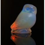 A Modern Lalique Opalescent Chouette Nyctal 1993, boxed (box poor)