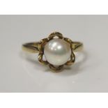 A 9ct Yellow Gold And Single Cultured Pearl Dress Ring, size O, 3.5g
