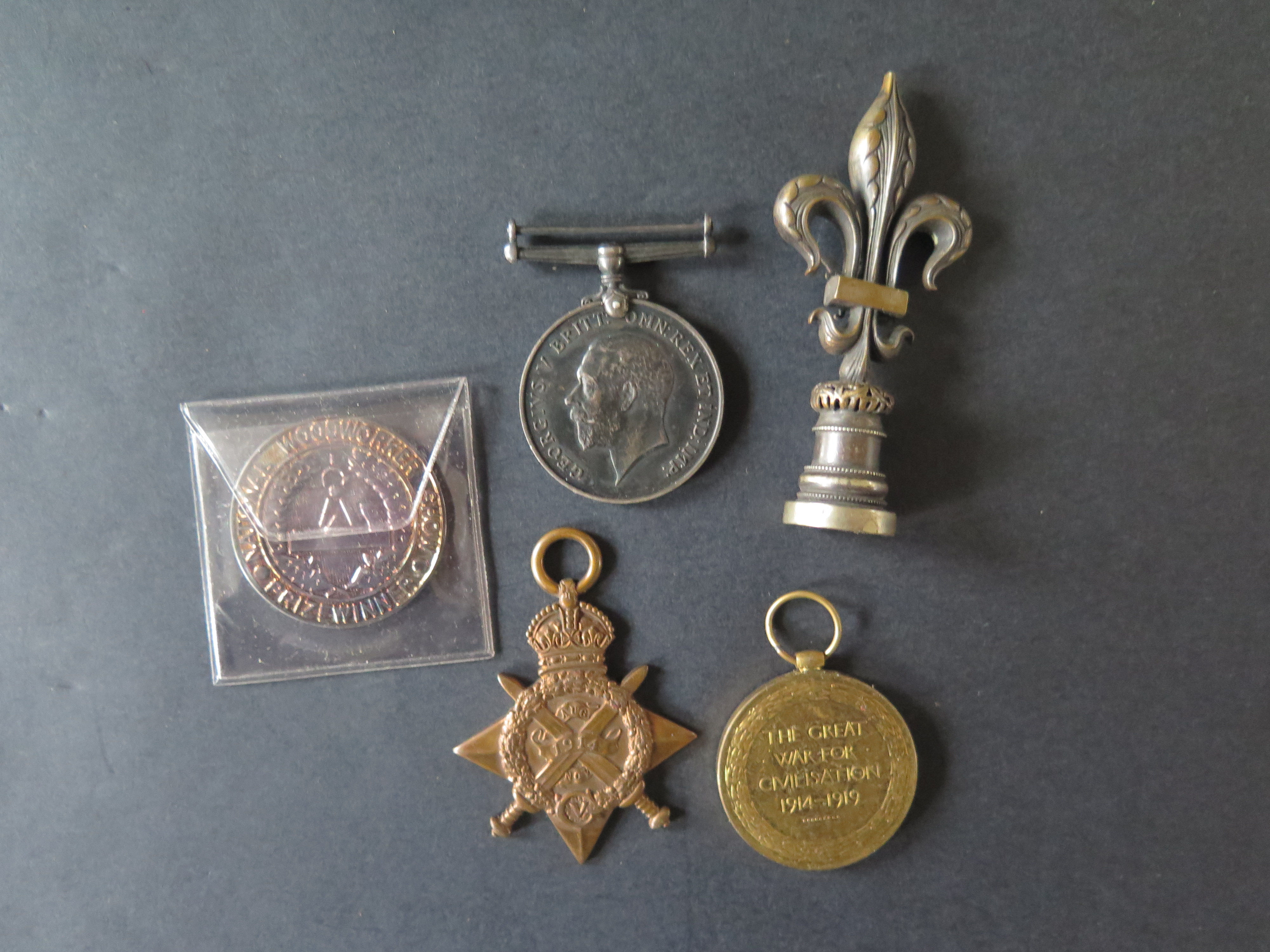 WW1 Trio. Private J.E. Maby, ASC. Fleur-de-Lis Desk Seal, un-engraved. National Woodworker Show - Image 2 of 2