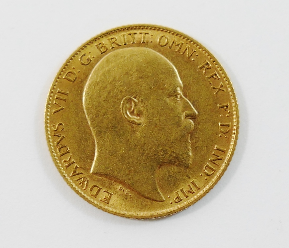 An Edward VII 1904 half sovereign CONDITION REPORT: Please note - Descriptions do - Image 2 of 2