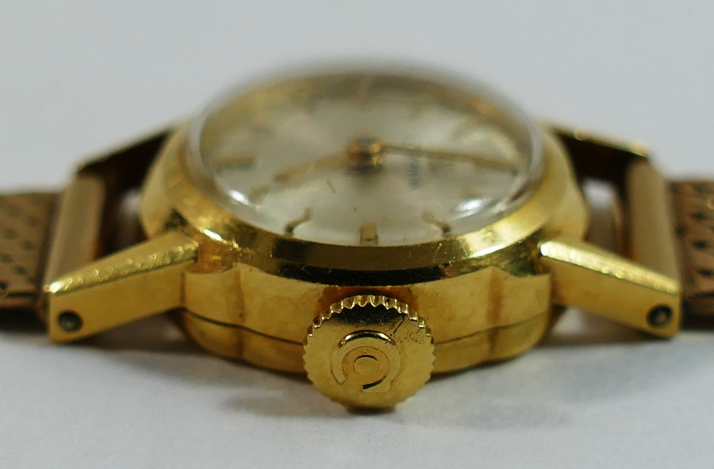 An 18 carat gold cased Cyma ladies bracelet watch, - Image 4 of 6