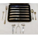 A set of six silver handled butter knives, Sheffield 1914, with silver plated blades,