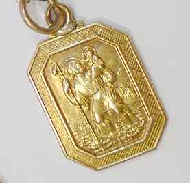 A yellow metal Saint Christopher pendant stamped '750' and an Italian yellow metal chain also - Image 3 of 4