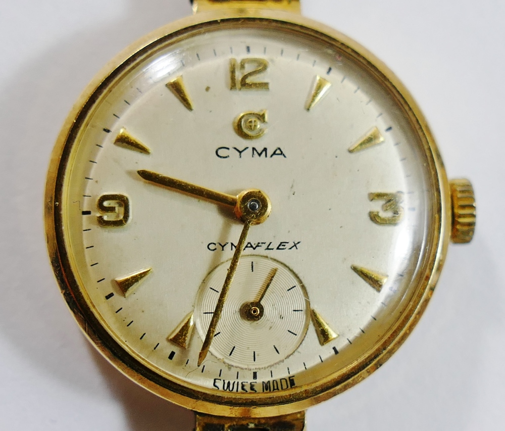 A Cyma 9 carat gold cased ladies watch, Birmingham 1979, - Image 2 of 3