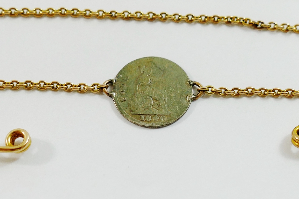 Yellow metal items comprised of a chain and two small bar brooches, all at fault, 10. - Image 3 of 3