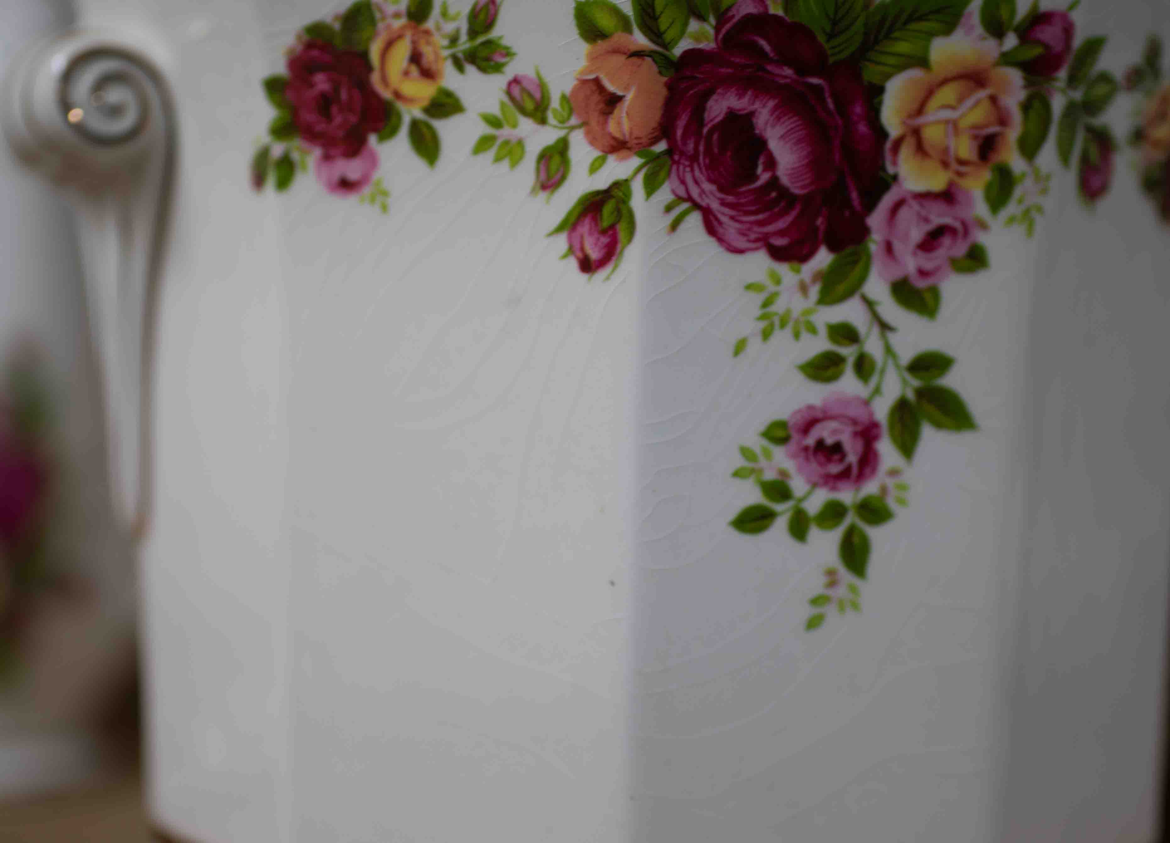 Royal Albert Old Country Roses, a tea service including teapot, photo frame, ice bucket, cake stand, - Image 5 of 9