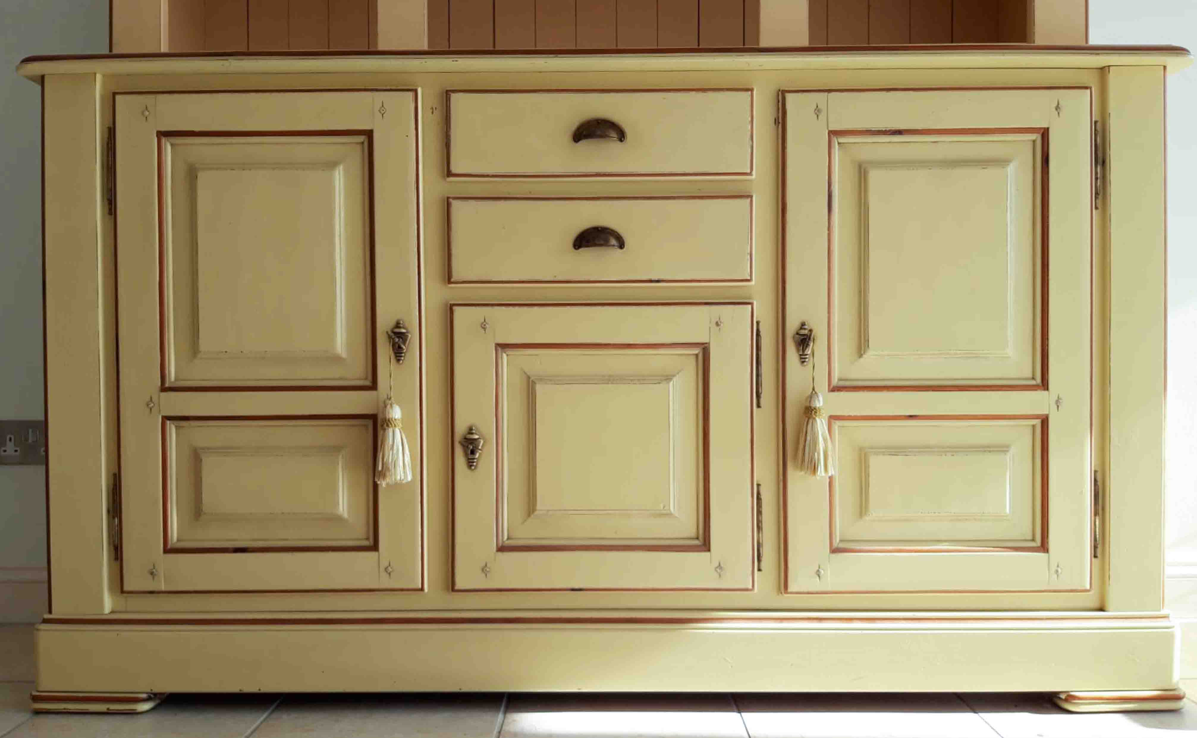 A modern French two part dresser painted in cream, width 167cm, overall height 218cm, upper - Image 2 of 3