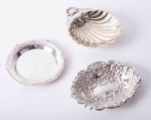 Three silver dishes, comprising one with large Queens Jubilee hallmark, diameter 9.5cm, heavily