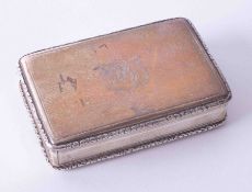 A Victorian snuff box, the inside lid with presentation inscription 1854 with regards to the St