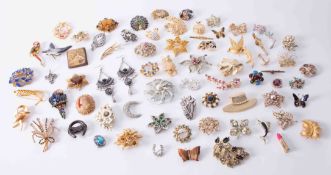 A large bag of various costume jewellery.