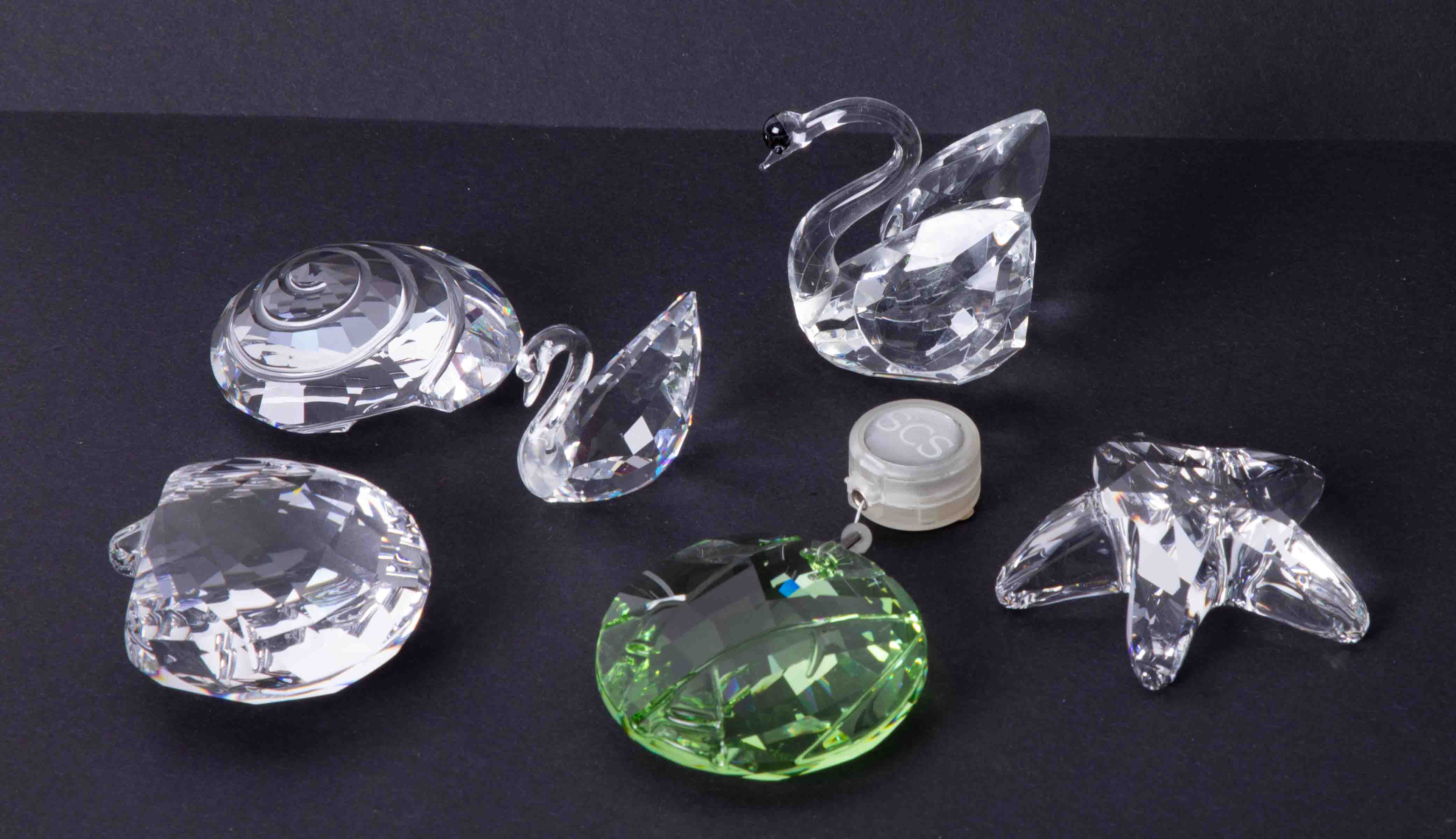 Swarovski Crystal Glass, mixed collection including two small Swans, Shell, Starfish and Window