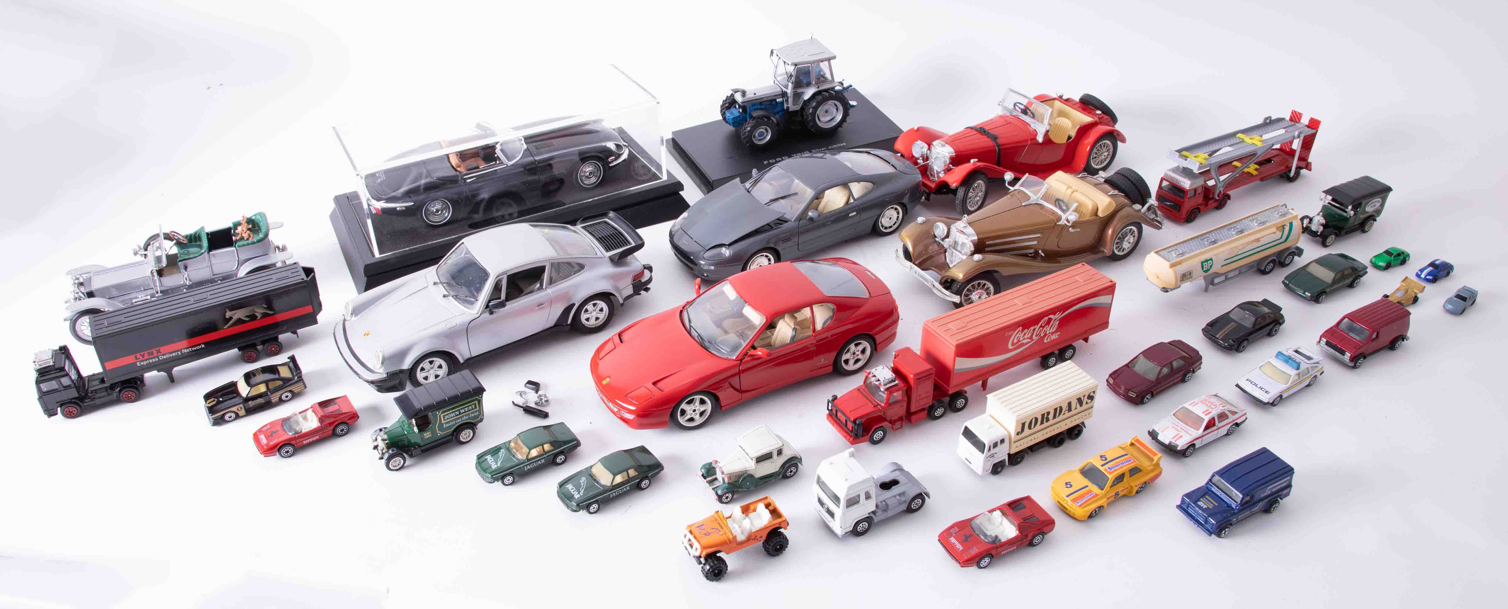 Collection of model cars to include Burago Mercedes Benz, Burago Ferrari also small diecast models