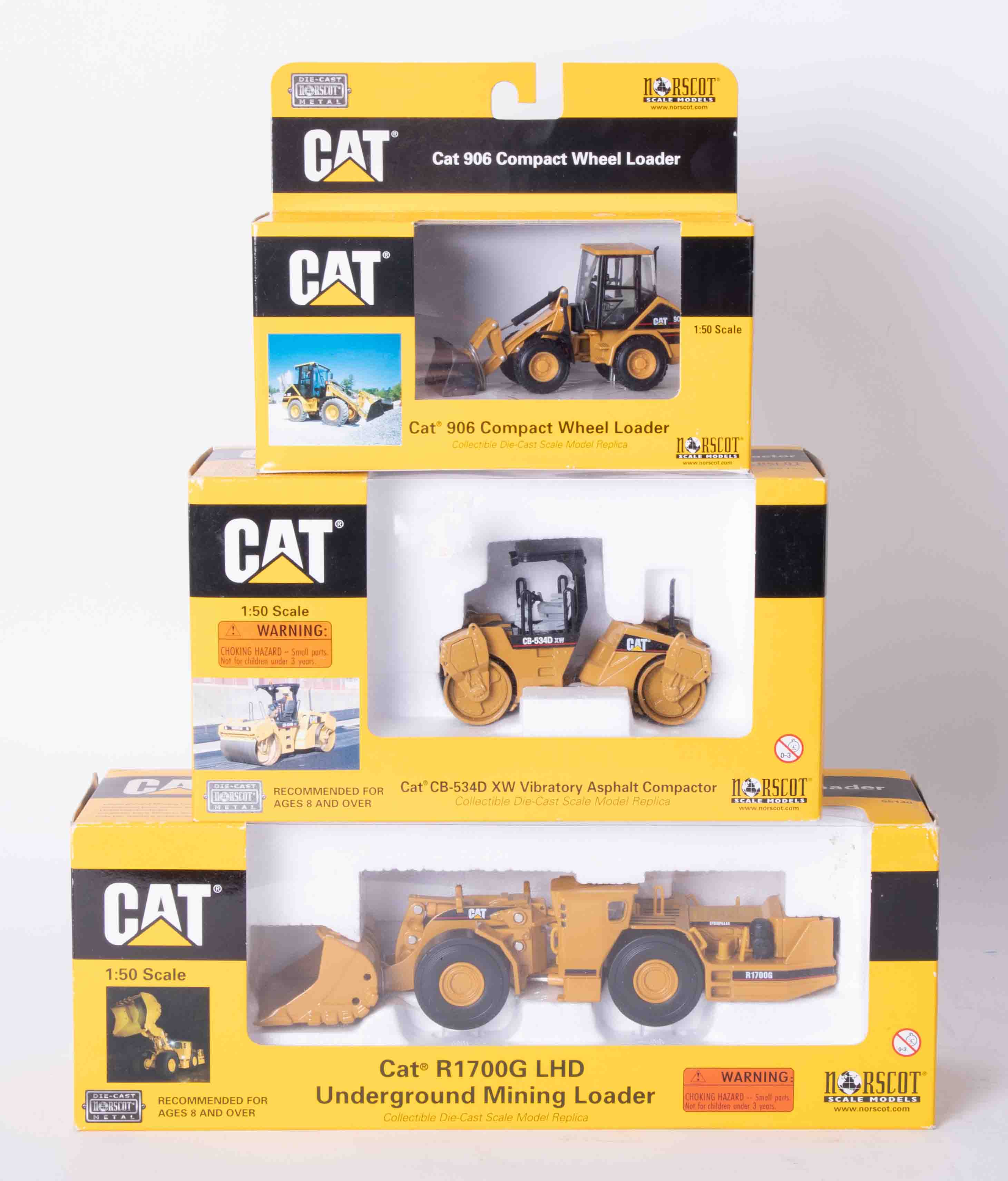 CAT 906 Compact Wheel Loader 1:50 scale, CAT CB-534D XW Vibratory Asphalt Compactor 1:50 scale and