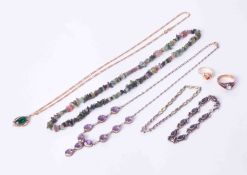 A mixed lot of jewellery including an amethyst necklace, weight 8.62g, 9ct yellow gold chain with