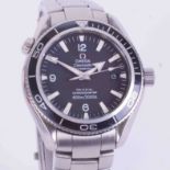 Omega, a gents Seamaster Co-Axial Chronometer wristwatch, with warranty card dated 31/08/2005,