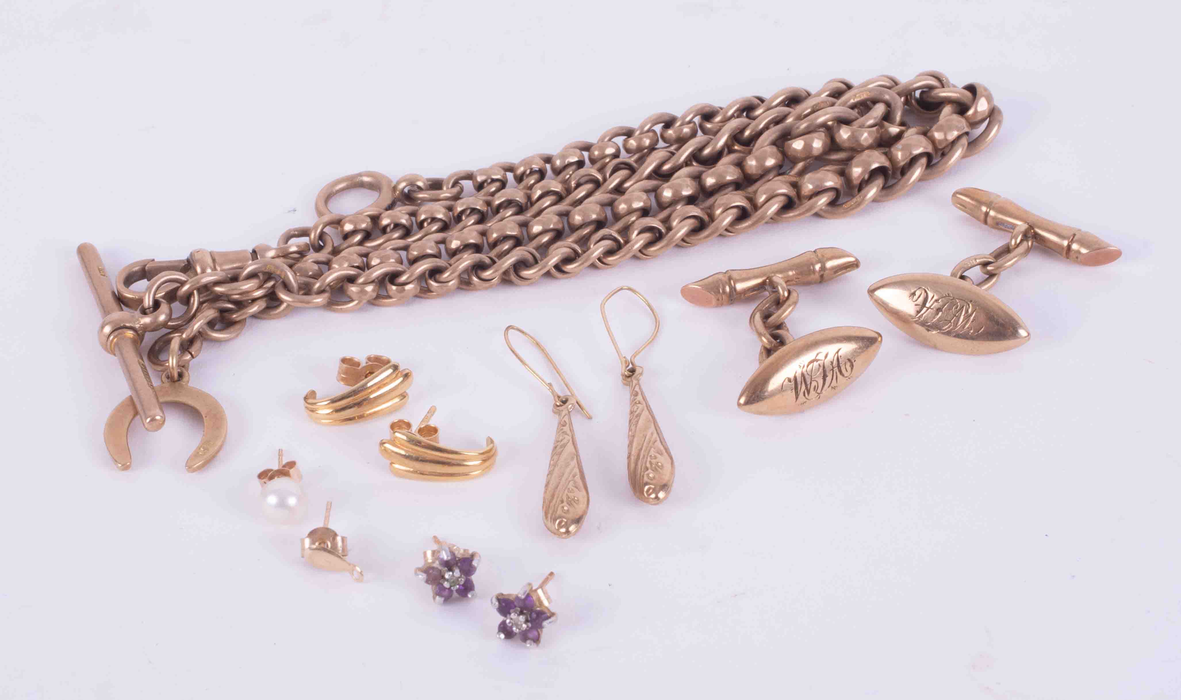 A 9ct gold watch chain and various other 9ct items including cufflinks, approx. 48.5g.