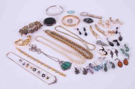 A box of mixed costume jewellery to include watches, rings, bangles, earrings, faux pearls,