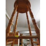 HONEY PINE BAR STOOL.