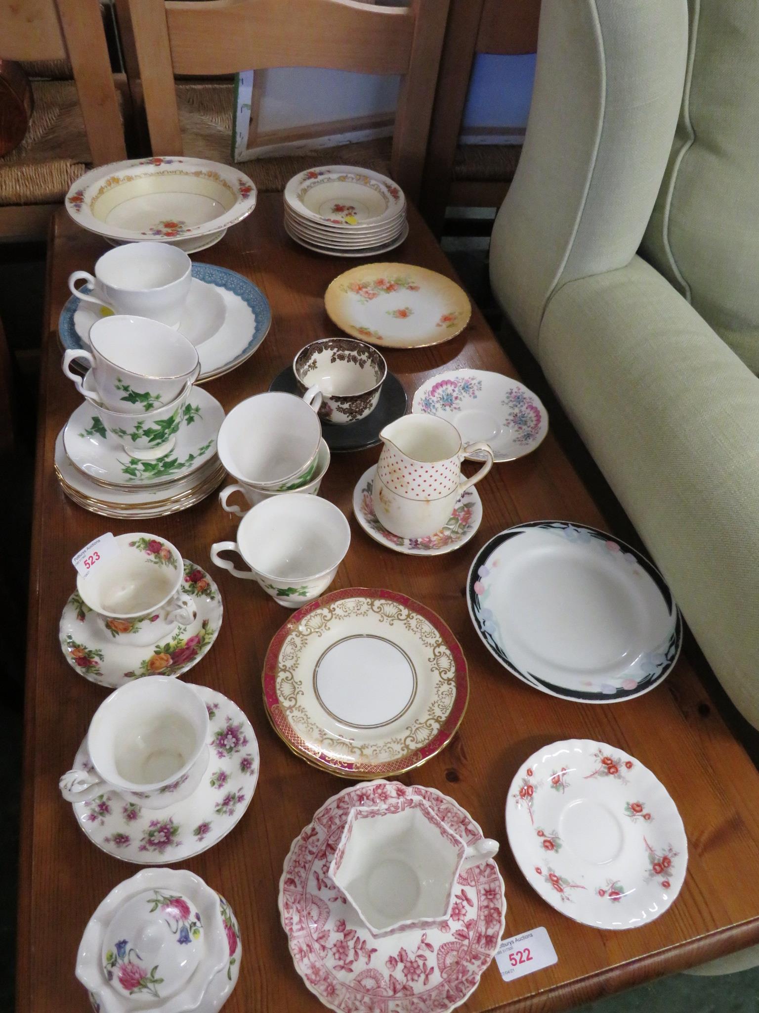 SELECTION OF CHINA TEA WARE, BOWLS ETC.