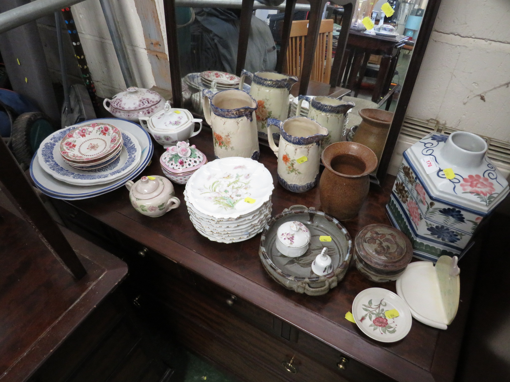 SELECTION OF CHINA AND POTTERY INCLUDING JUGS VASES AND PLATES.