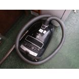 MIELE S8310 CYLINDER VACUUM CLEANER.