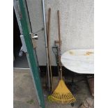 LOPPER AND LONG HANDLED GARDEN TOOLS