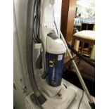 ELECTROLUX UPRIGHT VACUUM CLEANER.