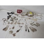 SELECTION OF HALLMARKED SILVER, WHITE METAL AND SILVER-PLATED ITEMS INCLUDING BANGLE, MEDALLIONS,