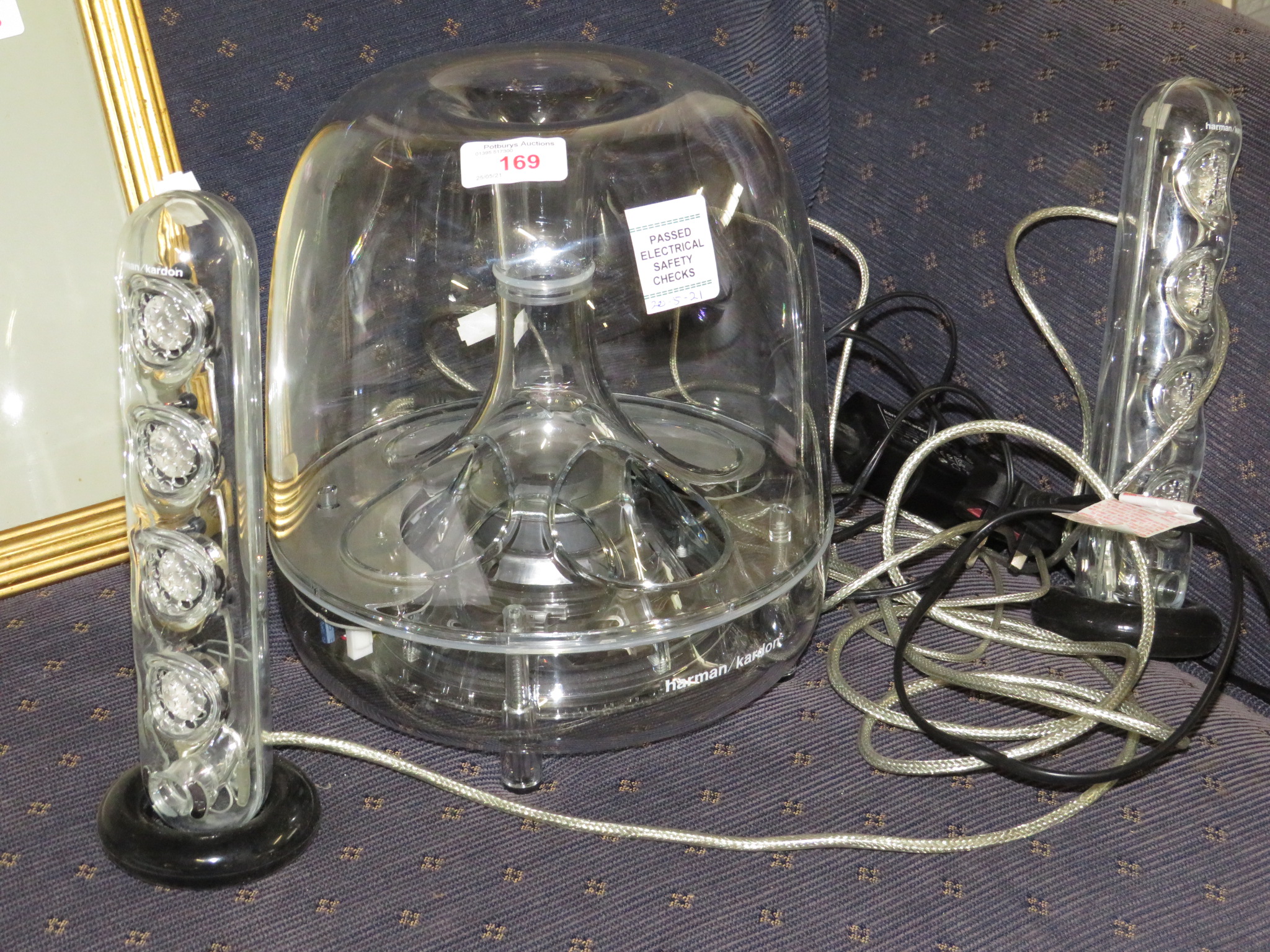 HARMAN/KARDON SOUNDSTICKS III THREE-SPEAKER SYSTEM.