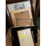 SMALL QUANTITY OF PHOTOGRAPH FRAMES AND PICTURES.