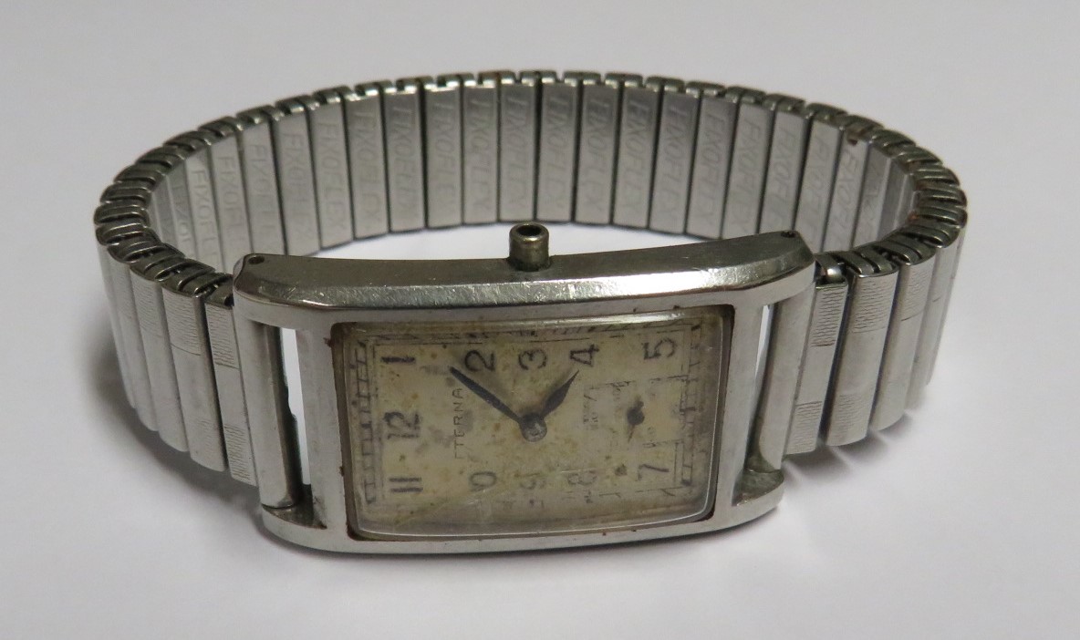 IMHOF GENEVE GENTS STAINLESS STEEL WRISTWATCH WITH SUBSIDIARY SECONDS DIAL AND EXPANDING BRACELET; A - Image 2 of 5