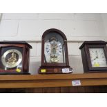 SEWILLS OF LIVERPOOL STRIKING MANTEL CLOCK IN MAHOGANY VENEERED CASE WITH WINDING KEY, TOGETHER WITH