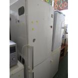 BOSCH FRIDGE FREEZER (AF - INTERIOR REQUIRES EXTENSIVE CLEANING)