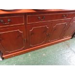 MAHOGANY EFFECT SIDEBOARD .